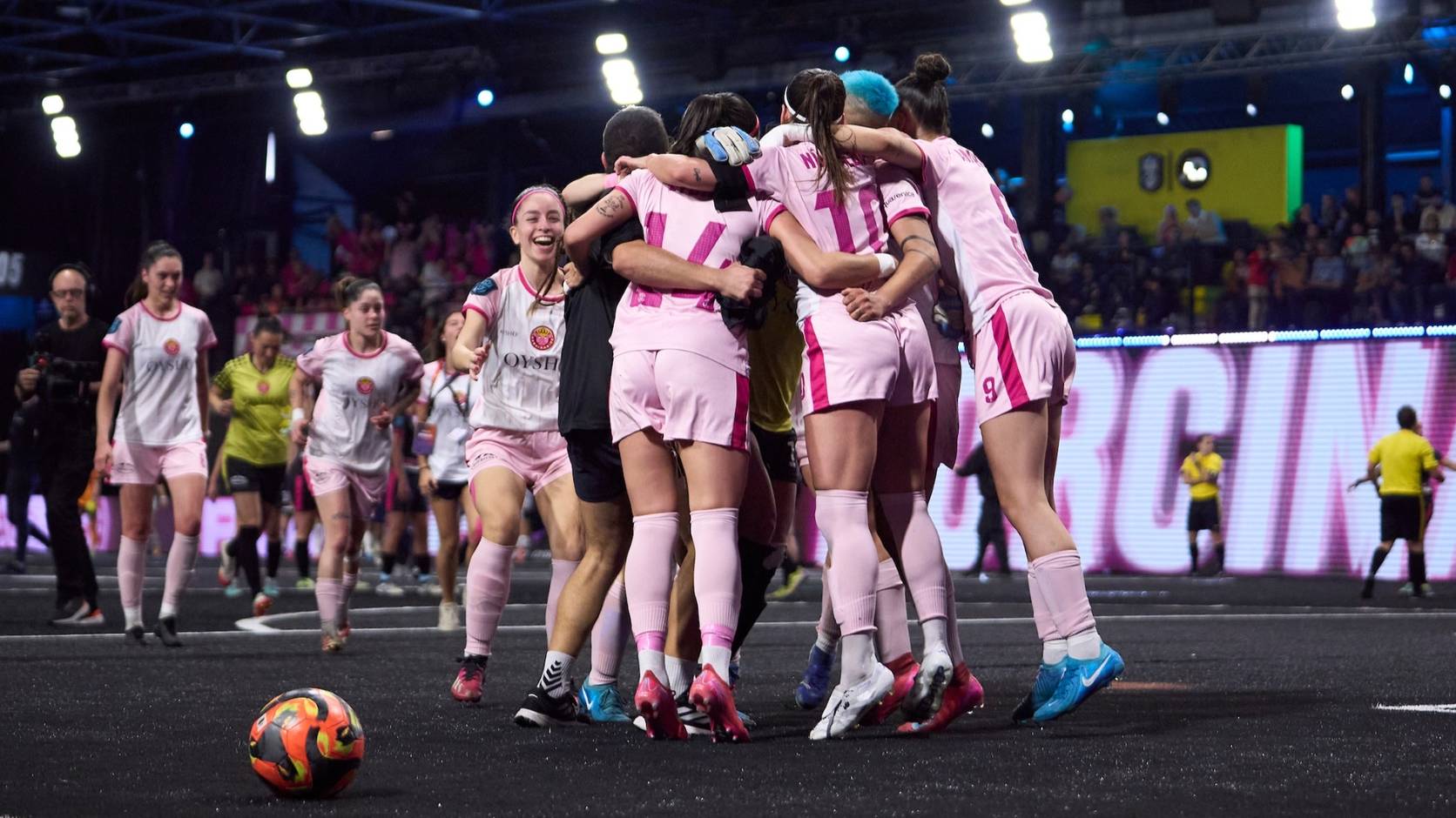 ¡Porcinas reina absoluta! La Queens League ya tiene campeonas de la fase regular del Split 4
