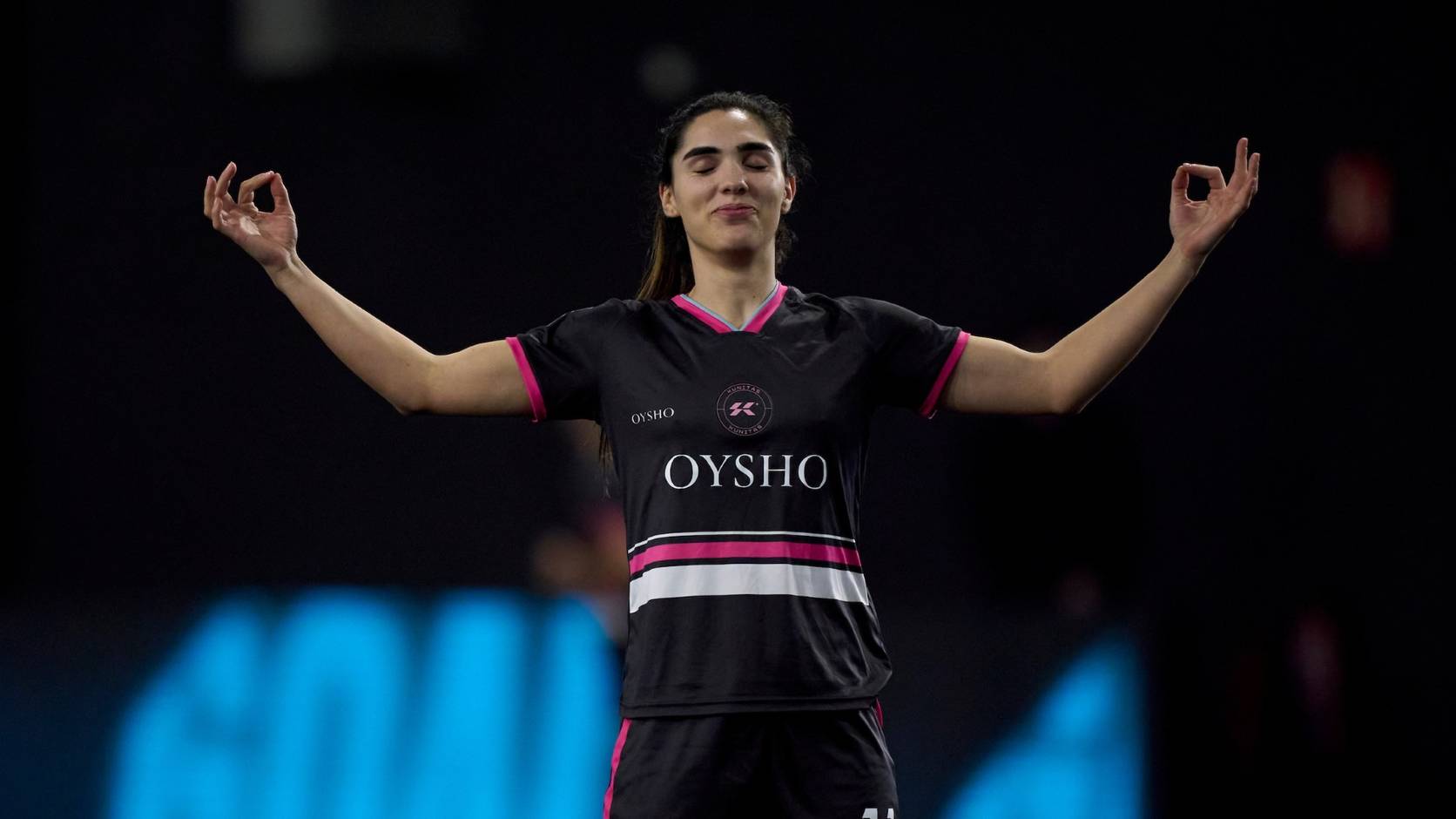 Alicia Hernández, la reina del Golden Crown 2025 de la Queens