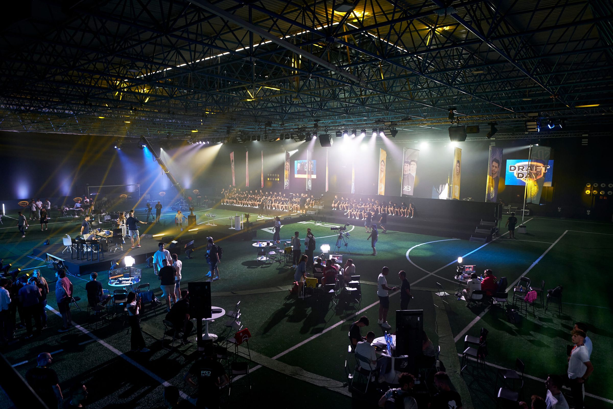 ¡El draft acaba de configurar las plantillas para la Queens Cup Oysho! - Blog Kings &amp; Queens League Spain