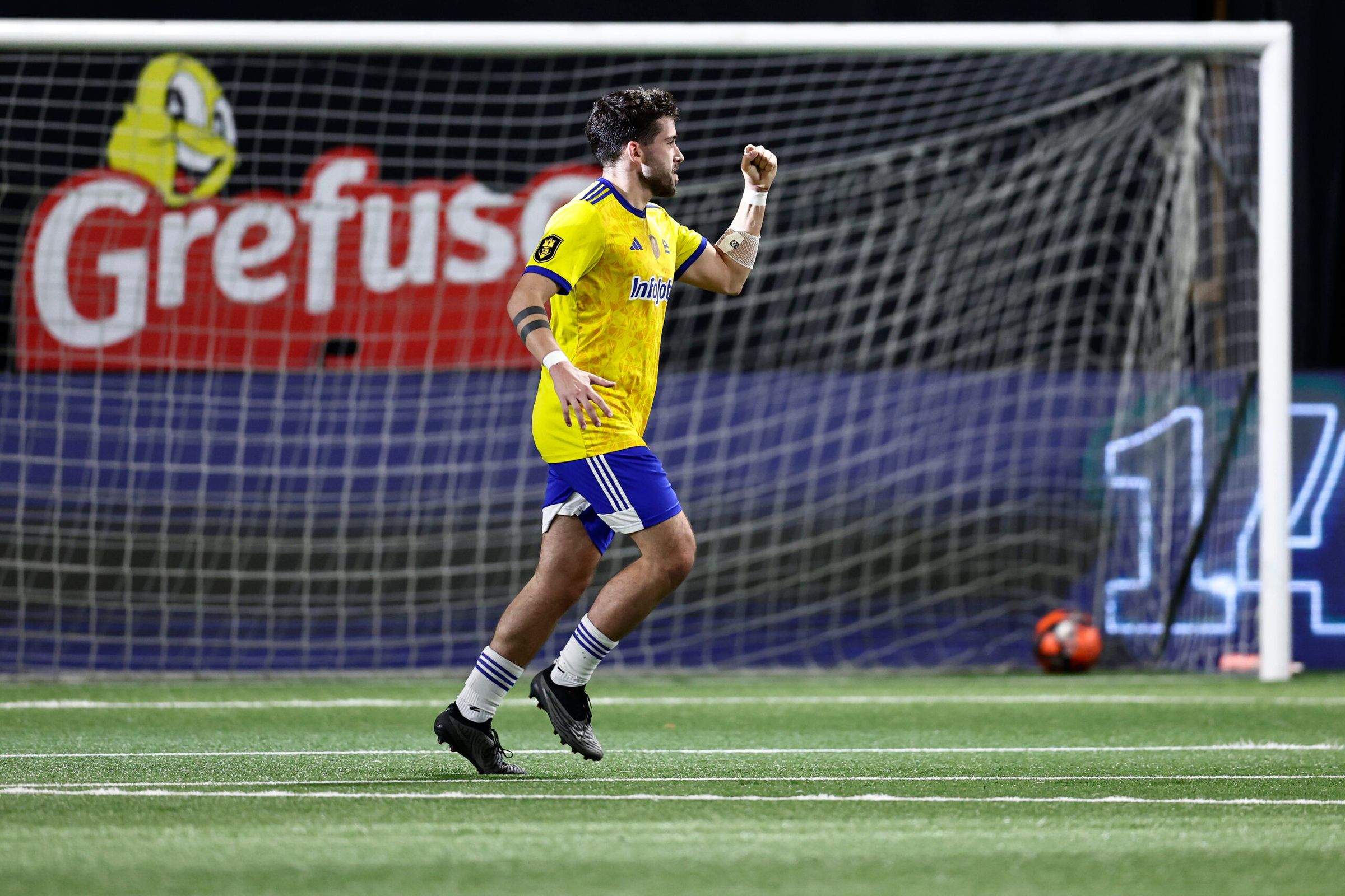 Roger Carbó anota su gol 50 en la Kings - Blog Kings & Queens League Spain
